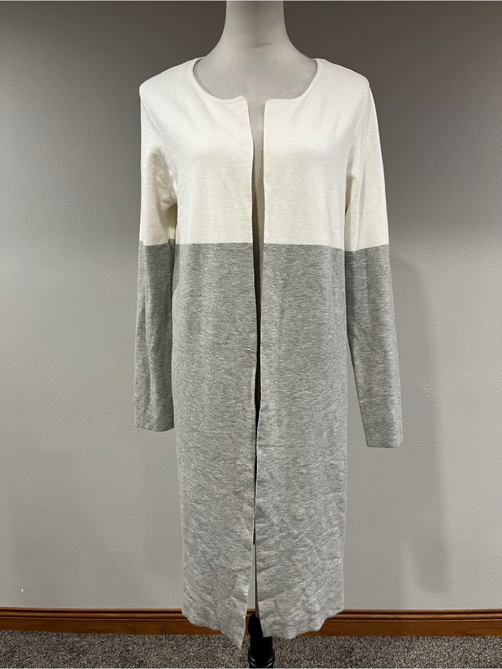 Two-Tone colorblock Open Front Long Cardigan size medium